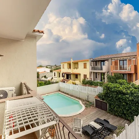 Apartamento 150 Meters From The Sea, 2 Swimming Pools *